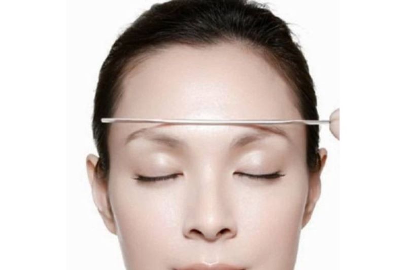 Cách khắc phục lông mày bên cao bên thấp