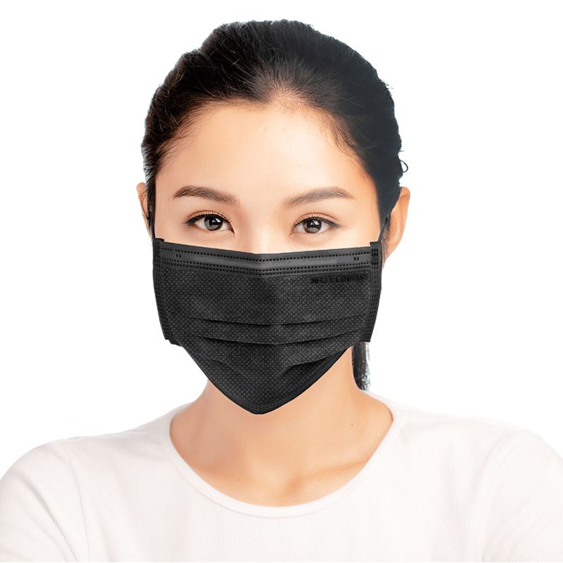 Có nên đeo khẩu trang sau khi phun môi không 1